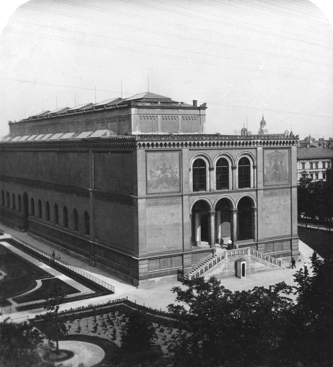 Neue Pinakothek，德国慕尼黑，c1900年。 作者 沃思和儿子
