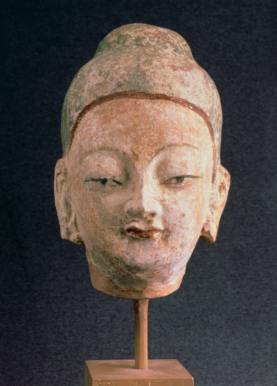 佛像雕像，来自Bezeklik，9-10世纪（彩绘粘土） 作者 新疆