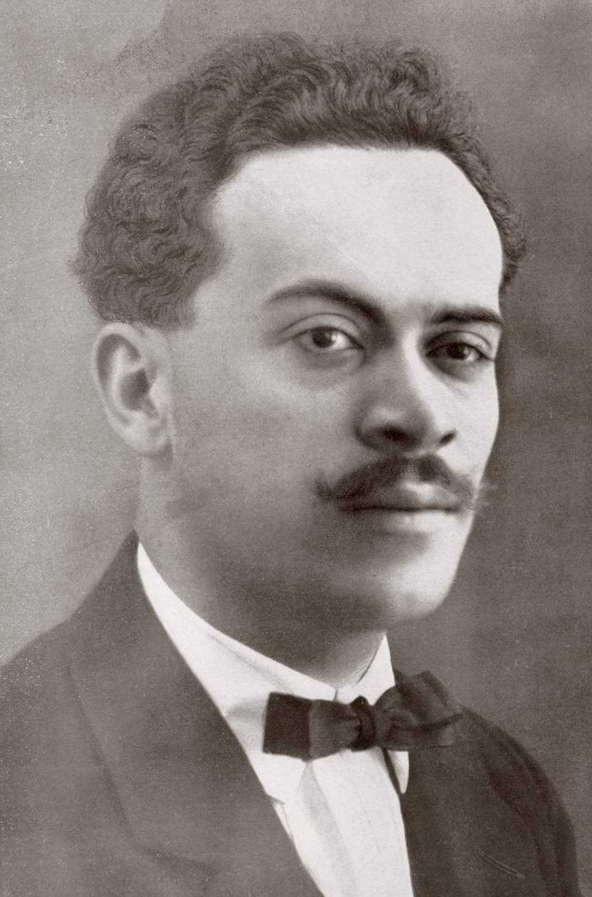 拉斐尔-米兰-皮卡索（Rafael Millán Picazo），西班牙作曲家，专攻扎苏埃拉（zarzuela），即西班牙轻歌剧，来自拉埃斯费拉（La Esfera）。 作者 费迪南德·乔治·沃尔德米勒