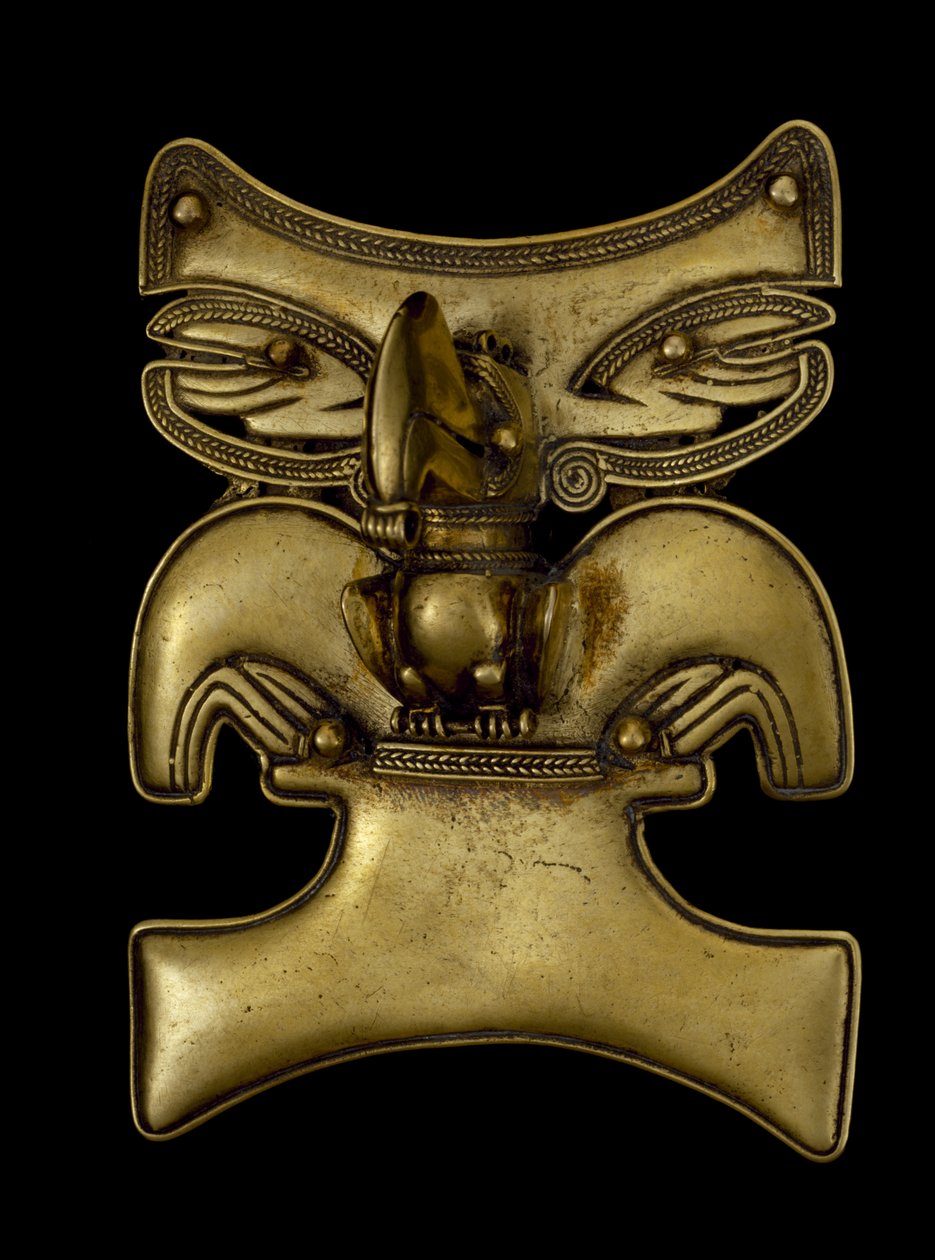 萨满祭司的坠饰，转化为巨嘴鸟，公元500年至1550年（金） 作者 文化泰罗纳
