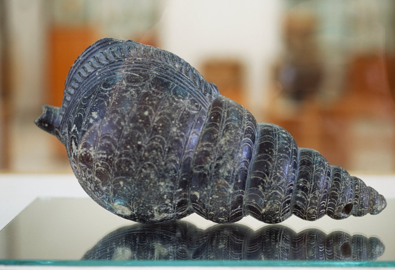 Triton-shell rhyton（祭祀器皿），来自希腊克里特岛马利亚宫殿，米诺斯文明。 作者 未知未知