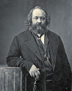米哈伊尔-亚历山大维奇-巴枯宁的肖像，约1860年（黑白照片）。 作者 纳达尔