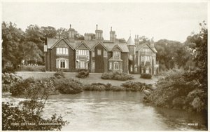 约克小屋，桑德灵厄姆（黑白照片） 作者 （之后）英国摄影师