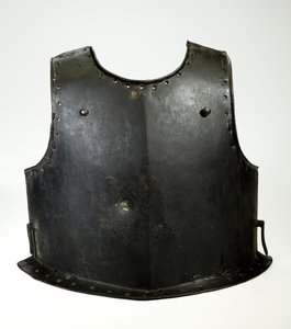 用于Harquebusier的胸甲，约1625-50年（铁和黑漆） 作者 （attr.to）德国学校