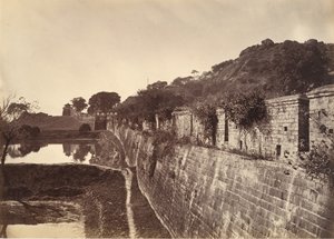 福州城墙的一部分，约1869年。