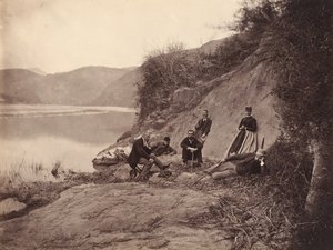 [福建方冠岩寺附近的群像]，约1869年。