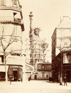 组装自由女神像，1883年巴黎