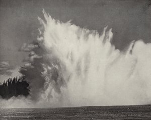 Excelsior Geyser, Yellowstone Valley, Wyoming (b/w photo) 作者 美国摄影师（后）