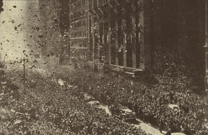 US President Franklin D Roosevelt receiving an enthusiastic welcome in New York City after being elected for a third term, December 1940 (b/w photo) 作者 美国摄影师（后）