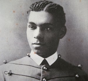 亨利-奥西-弗利珀（1856-1940），西点军校的第一个黑人毕业生（黑白照片）。 作者 美国摄影师