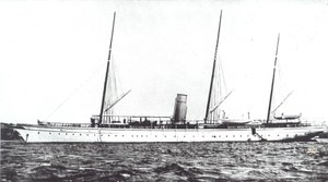 约翰-阿斯特的豪华游艇，约1910年（黑白照片）。 作者 美国摄影师