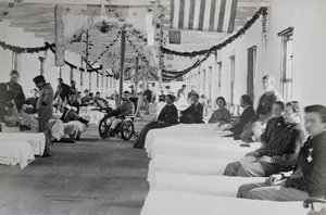 病房在华盛顿特区军械库广场医院，1865年 作者 美国摄影师