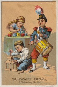 孩子们玩。 作者 美国学校