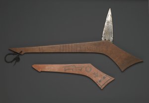 Sioux战争俱乐部，来自明尼苏达州Fort Snelling（木材和金属） 作者 美国学校