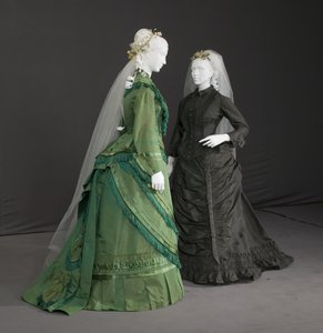 婚纱礼服 作者 美国学校