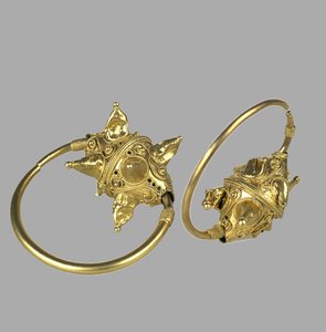 黄金吊坠Kolt，11-12世纪