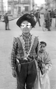 克罗托内的面具，克罗托内 作者 