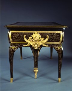 路易十四局平台（ormolu，黄铜，shell和乌木）（另请参阅1209563）