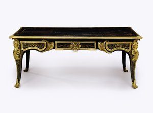 路易十四安装在ormolu上的棕色to壳板，约1710年 作者 Andre Charles Boulle