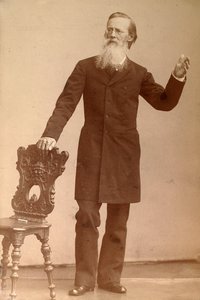19世纪末，俄罗斯诗人阿波隆·梅考（Apollon Maykow）