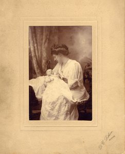 伊夫林-卡文迪什公爵夫人和她的女儿安妮女士