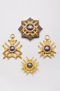 阿富汗--杜兰尼帝国勋章：一级勋章，19世纪后三分之一 - 一级徽章，19世纪后三分之一 - 一级徽章，19世纪后三分之一 - 二级胸章，19世纪后三分之一 作者 匿名匿名