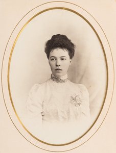 Grand Duchess Olga Alexandrovna of Russia (1882-1960), Anonymous . Albumin Photo. Private Collection 作者 匿名匿名