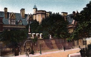 巴黎：克鲁尼博物馆的景色。 1920 年在巴黎市“艺术相册”中的照片。 私人收藏。 作者 匿名匿名