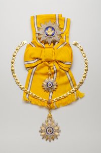 泰国-拉贾米拉蓬勋章：全套-牌匾、徽章和吊坠，20世纪中叶 作者 匿名匿名