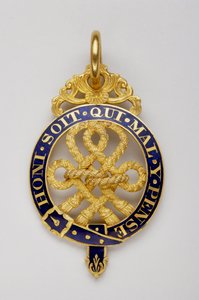 United Kingdom - Order of the Garter: insignia of gentleman-bailiff of the black stick - The pattern of the badge, one of the “love lakes” of the necklace surrounded by a garter, was adopted in 1566 - Motto “” Honi est qui mal think about it”” - Model in u 作者 匿名匿名