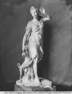 勃艮第公爵夫人玛丽 - 阿德莱德·德萨瓦（Marie-Adelaide de Savoie）饰演戴安娜女爵士（Diana the Huntress），1709年（另见209277,346031,346032）（大理石）