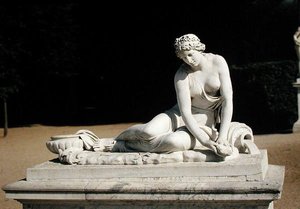 Nymp with a Shell，来自Parterre de Latone 作者 安托万·考耶索