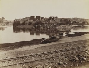 Philae, view of the East Bank of the Nile, northwest 作者 安东尼奥·比托（Antonio Beato）