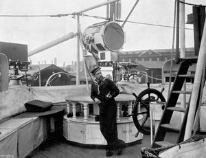 HMS Imperieuse船上的全息影像，1896年 作者 亚瑟·德本汉（Arthur Debenham）