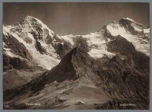 伯尔尼阿尔卑斯山的僧侣峰和少女峰景观 少女峰全景（系列标题）
