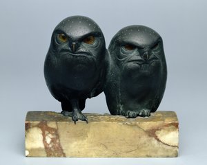 两只猫头鹰，1903-04（青铜和on玛瑙）