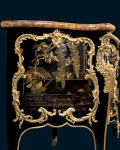 马桶，约1745年（安装在日本moloru漆器和黑檀木）