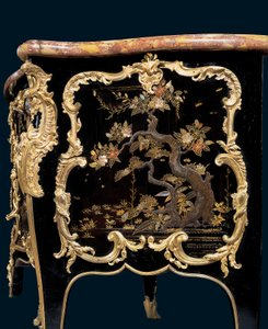 马桶，约1745年（安装在日本moloru漆器和黑檀木）