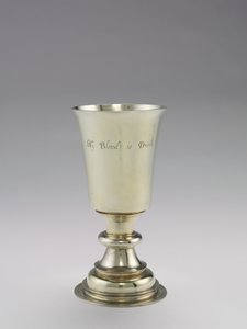 圣餐杯，由DR制造，1671-1672年 作者 英国学校