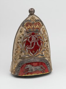 第65步兵团军官的掷弹兵帽，大约1758年 作者 英国学校