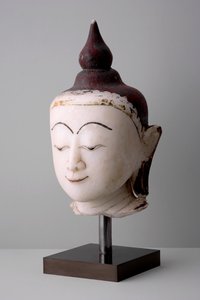 一个佛头，Mon风格（雪花石膏）