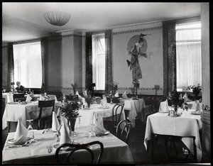 Hotel Majestic酒店的餐厅，1916年或1917年（银色明胶印刷） 作者 拜伦公司