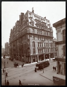 维多利亚酒店，百老汇东南角和纽约第27街，1900或1901年（银色明胶印刷） 作者 拜伦公司