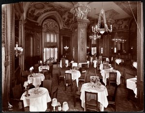 1913年Hotel McAlpin酒店的女士咖啡厅（银色明胶印刷） 作者 拜伦公司