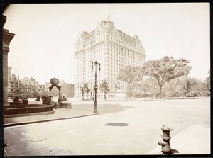 广场酒店，第五大道和纽约第59街，1907年（银色明胶印刷） 作者 拜伦公司