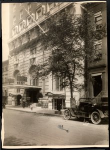 1916年新泽西州纽瓦克Robert Treat酒店的视图（银色明胶印刷）