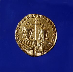 康斯坦丁七世-波普罗根特皇帝（913-959）和他的儿子罗曼二世（959-963）的肖像金币。 作者 拜占庭