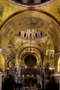 Byzantine architecture: view of the south transept (with dome dediee to Saint Leonard), the rosette. 1542-1551 Basilica di San Marco (Basilica of Saint Mark), Venice