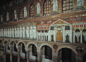 Palazzo di Teodorico门面和烈士游行，527-99（马赛克） 作者 拜占庭学派