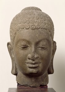 佛陀的头像，来自Vot Romlok，Angkot Borei，6-7世纪（砂岩） 作者 柬埔寨学派